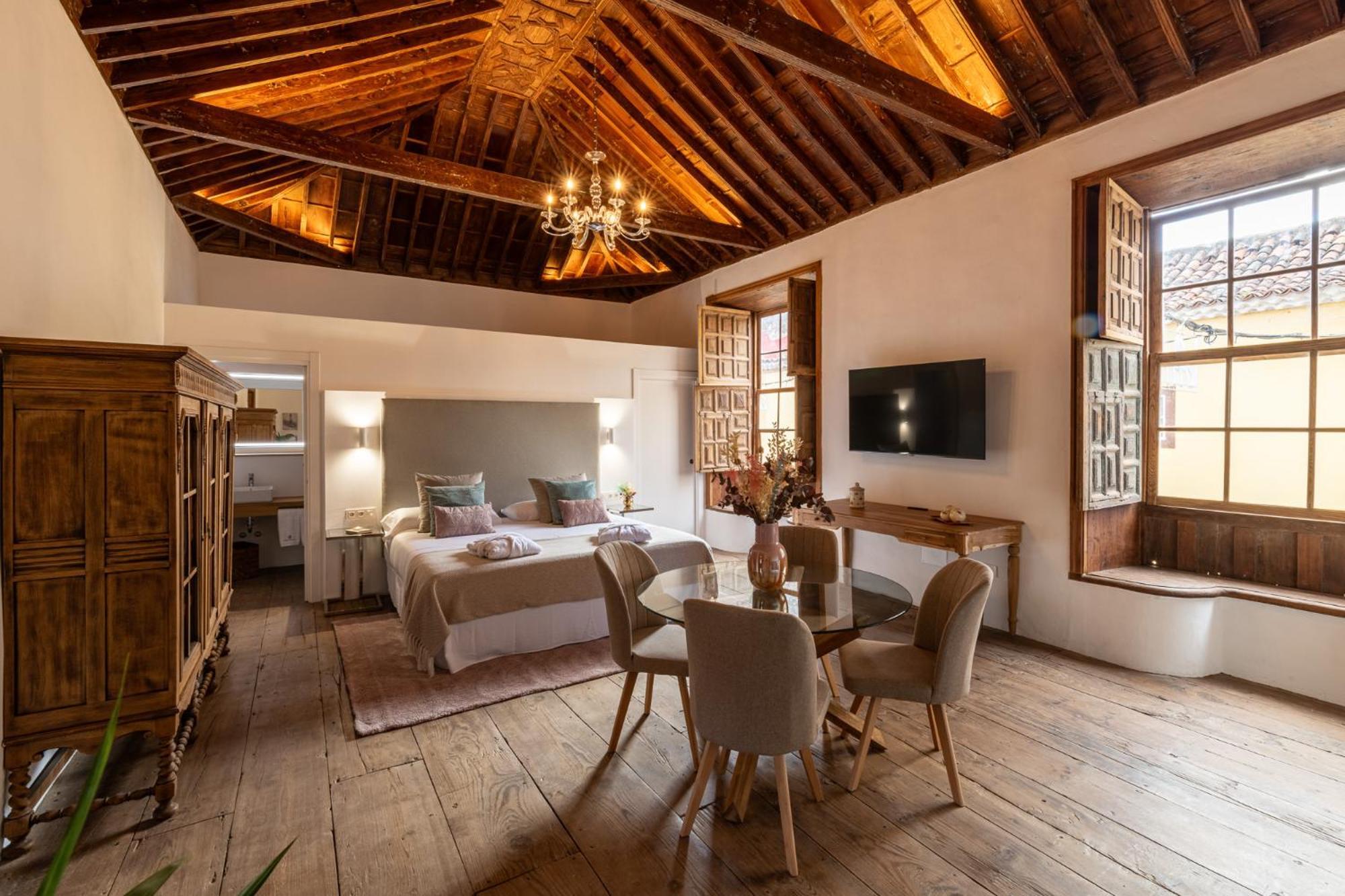 فندق La Casa De La Camelia لا لاغونا المظهر الخارجي الصورة